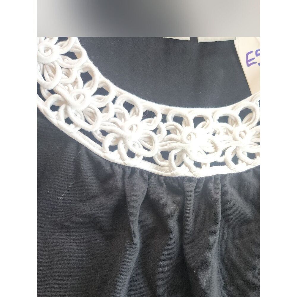E50 REQ Women's Black dressy Top with White Crocheted Neckline sorry cap sleeves - Picture 6 of 9